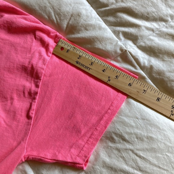 Vintage Dole Hawaii Hug A Pineapple Tee T-Shirt Medium USA Made Hot Pink Fruity - Picture 10 of 10